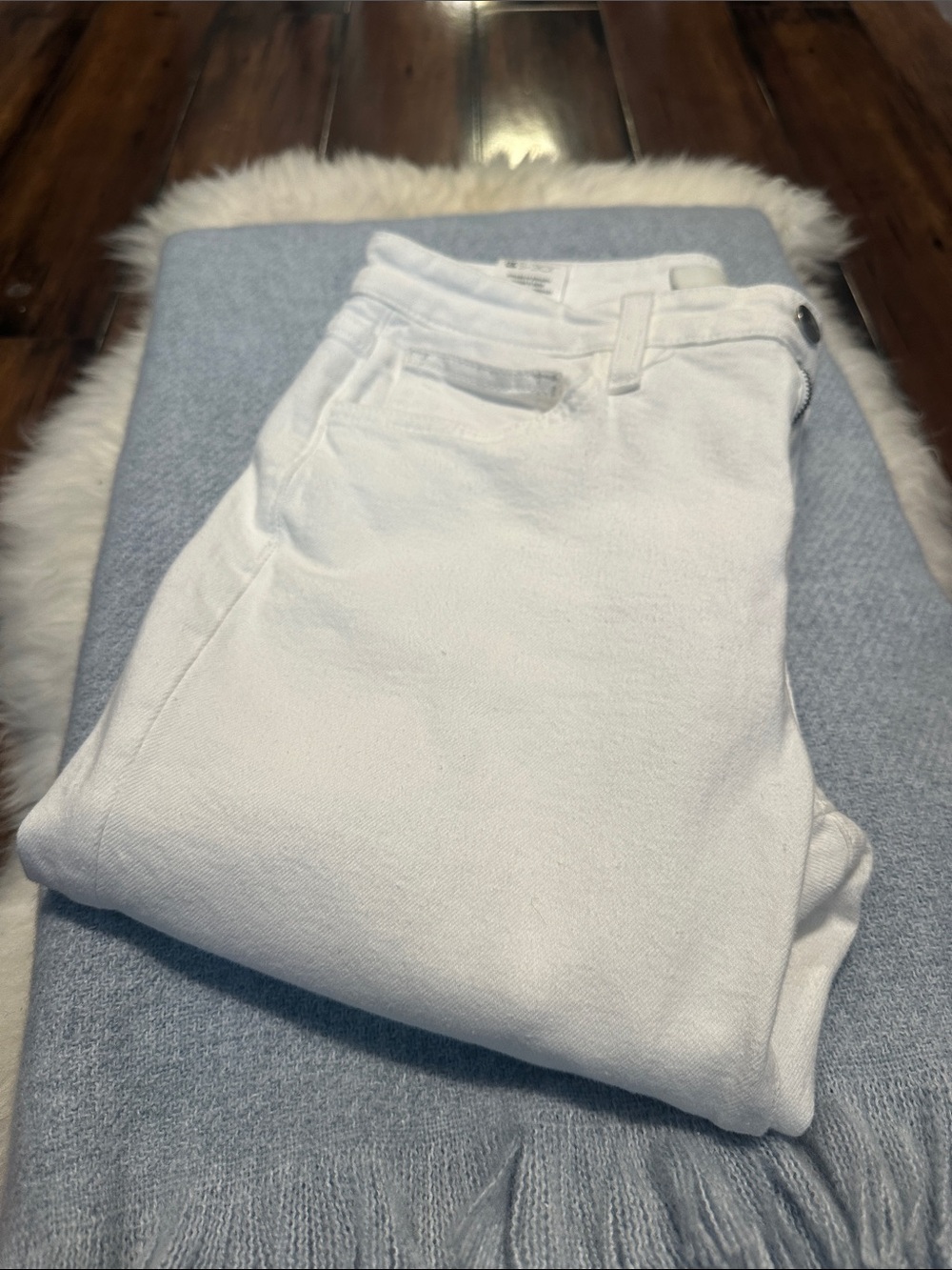 Worn once white jeans